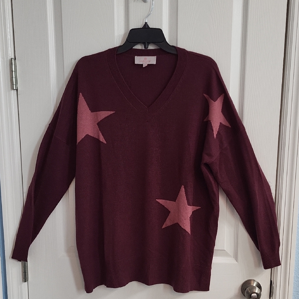 Laurie Felt Maroon and Pink V-Neck Sweater with Star Design